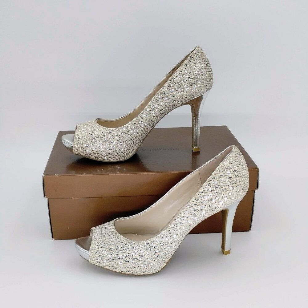 Audrey Brooke Shoes Sparkly Pumps Platform Heels Silver Cream Size 8